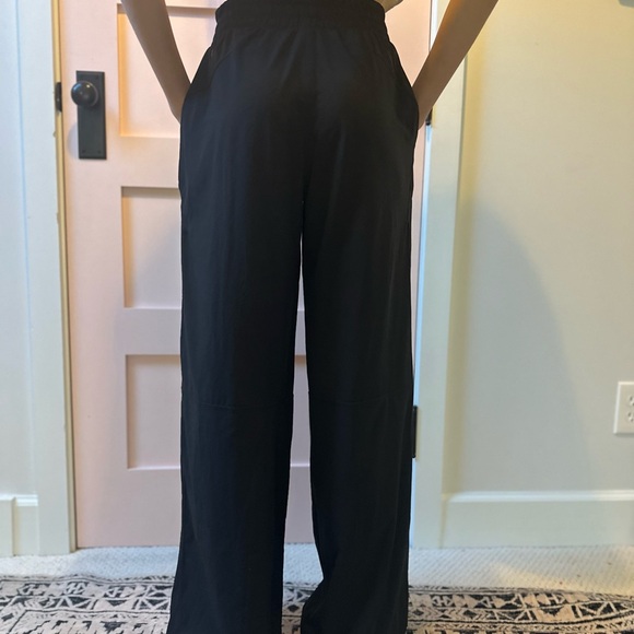 Lululemon Swift mid-rise wide leg pant - Picture 10 of 11